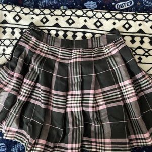 Black and pink forever 21 skirt!<3